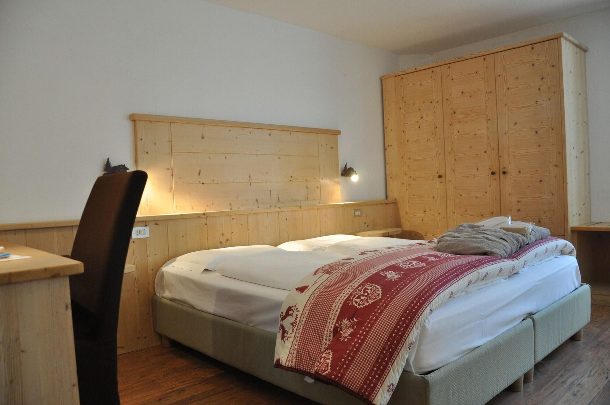 Alpenlife Hotel Someda Moena Exterior foto