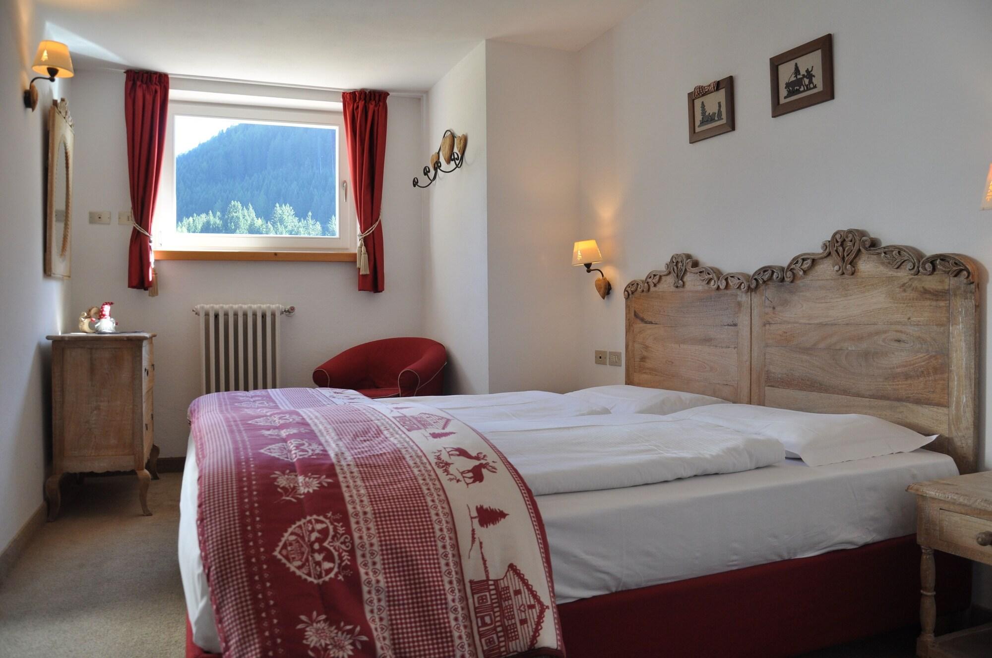 Alpenlife Hotel Someda Moena Exterior foto